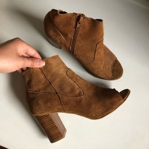 STEVE MADDEN Peep Toe Bootie